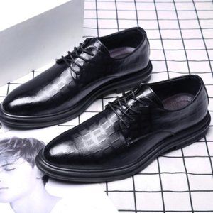 Puli. Business casual leather shoes